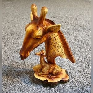 Giraff Bust Mother & Baby Faux Wood Decor